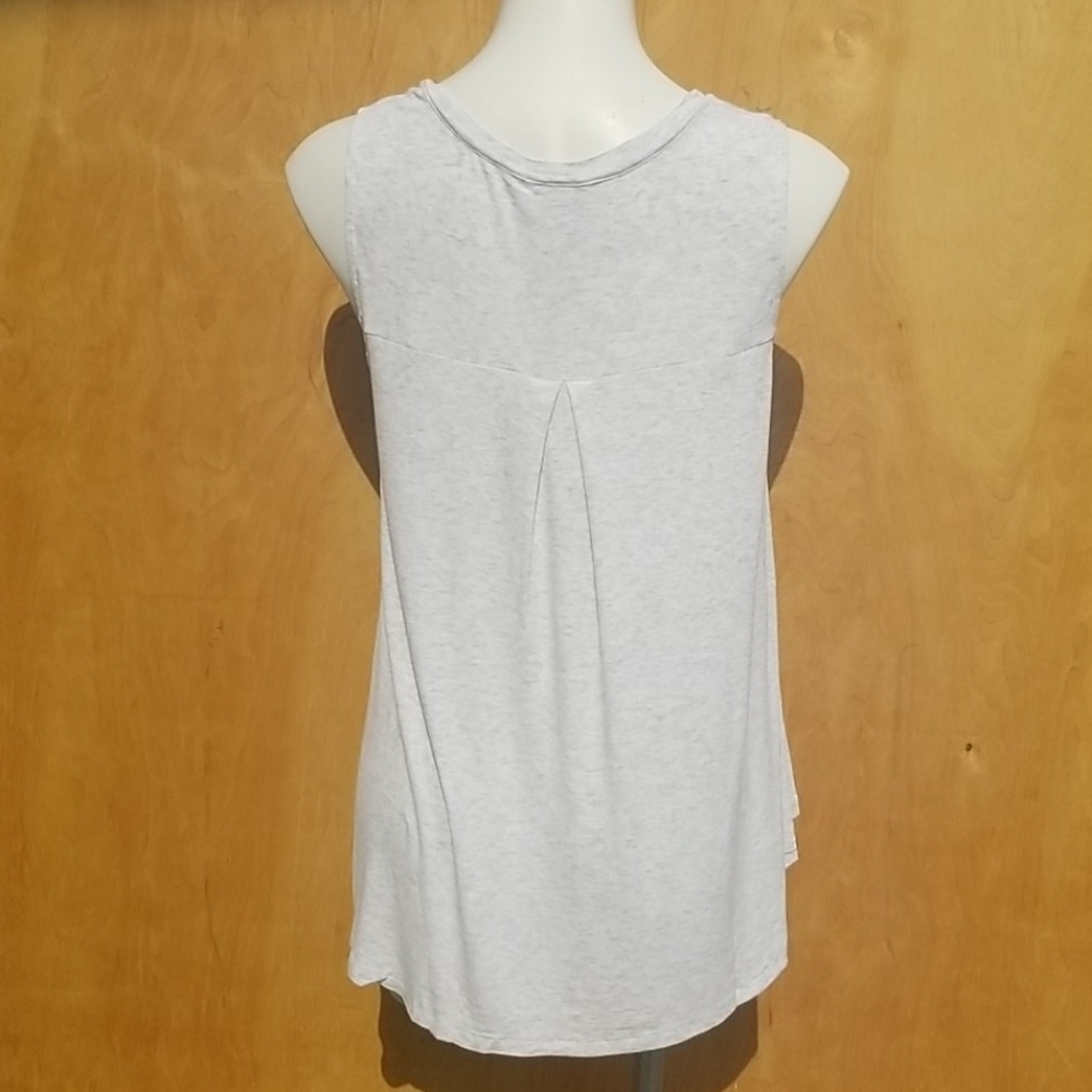 NWT Heather scoop neck boxy tank - Picture 4 of 5
